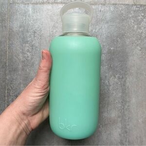 Bkr Holiday Bottle (500ml‎ / 16oz)